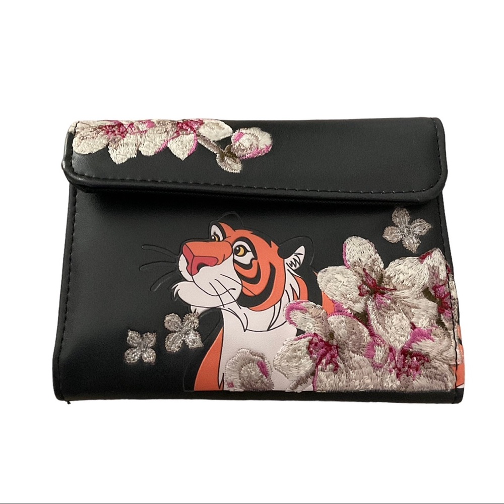Disney Loungefly Rajah wallet